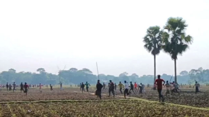 গোপালগঞ্জে ৫ ঘণ্টা ধরে সংঘর্ষ, নিয়ন্ত্রণে সেনাবাহিনী–র‍্যাব