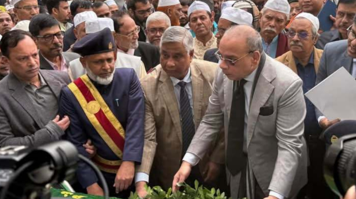 হাসান আরিফের প্রতি প্রধান বিচারপতির শ্রদ্ধা