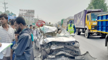 টাঙ্গাইলে কাভার্ডভ্যান-প্রাইভেটকারের সংঘ‌র্ষে নিহত ২