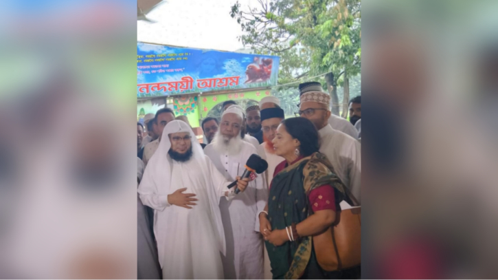 আগামীর বাংলাদেশ হবে সম্প্রীতির বাংলাদেশ : অপর্ণা রায়