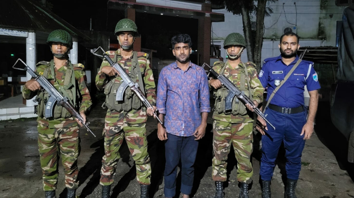 ব্যবসায়ীকে আটকে রেখে চাঁদা দাবি, ছাত্রদল নেতা আটক