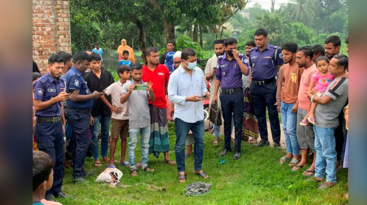 কুমিল্লায় জমিতে যুবকের লাশ উদ্ধার