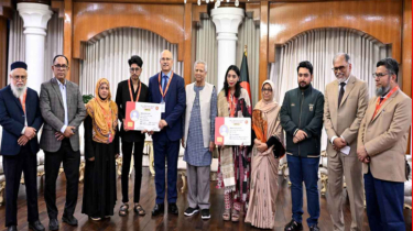 গণঅভ্যুত্থানে আহতদের স্বাস্থ্যকার্ড বিতরণ কার্যক্রম উদ্বোধন