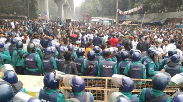 বিডিআরের ‘নিরপরাধ’ সদস্যদের মুক্তির দাবিতে পদযাত্রায় পুলিশের বাধা